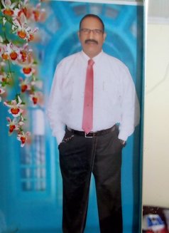 Peter Ok - Male companion in New Delhi Photo 1 of 3