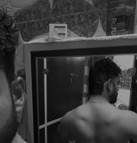 Txtng Me Is Your Ryt Dscn Peter Parker - Acompañantes masculino in New Delhi