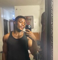 Peter - Male escort in Al Manama