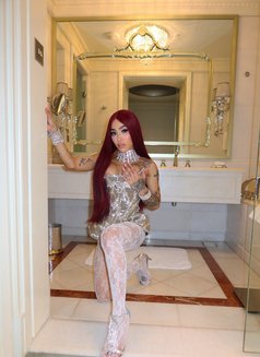 Petit Lua D’angel - Transsexual escort in Dubai Photo 8 of 17
