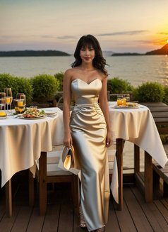 Petite companion - escort in Hong Kong Photo 3 of 11
