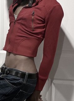 Petite - Male escort in Nairobi Photo 3 of 3