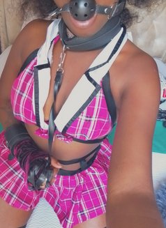 Petite Lola - escort in Nairobi Photo 3 of 5