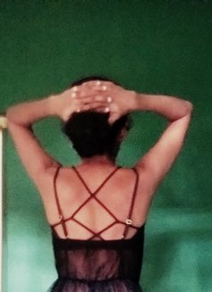 Petite Priyankaa - escort in Colombo Photo 14 of 14