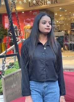 Angel - escort in Surat Photo 1 of 4