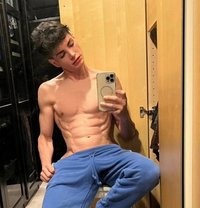 Petterpanboy - Acompañantes masculino in Dubai