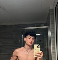 Petterpanboy - Acompañantes masculino in Dubai