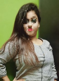 Peu Sen - puta in Kolkata Photo 2 of 2