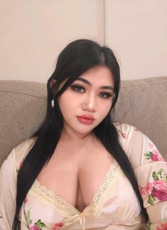 Peya - escort in Doha Photo 2 of 5