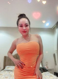 Phương - escort in Jeddah Photo 8 of 10