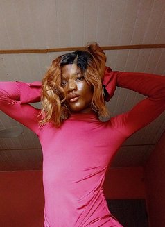 PHaE - Transsexual escort in Lagos, Nigeria Photo 8 of 10