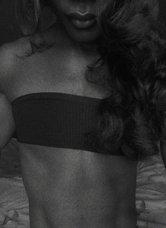 PHaE - Transsexual escort in Abuja Photo 7 of 7