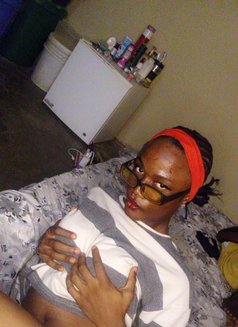 PHaE - Acompañantes transexual in Abuja Photo 9 of 10