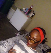 PHaE - Transsexual escort in Abuja