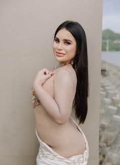 Phakwaran - Transsexual escort in Al Ain Photo 6 of 19