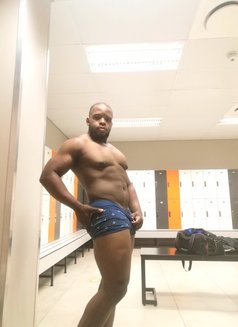 Phatho - Male escort in Johannesburg Photo 1 of 2
