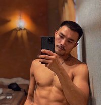 Phenixerudz - masseur in Phuket