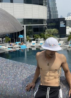 Phenixerudz - masseur in Phuket Photo 3 of 8