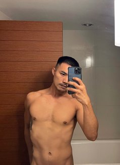 Phenixerudz - masseur in Phuket Photo 8 of 8