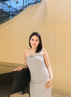 Phia - escort in Manila Photo 4 of 6