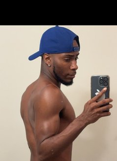 Philip - Acompañantes masculino in Al Manama Photo 1 of 1