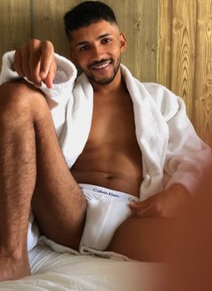 Philippe Patek - Male escort in Albufeira Photo 4 of 7