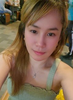 Philippines Hottest Amber - escort in Muscat Photo 7 of 8