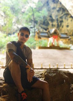 Phum - masseur in Bangkok Photo 4 of 11