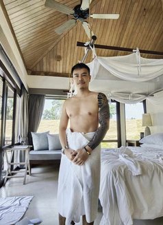 Phum - masseur in Bangkok Photo 7 of 11