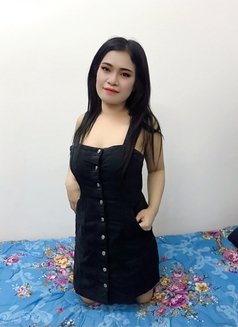 Phung - escort in Muscat Photo 4 of 7