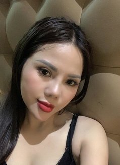 nhung nhung - escort in Mumbai Photo 1 of 3