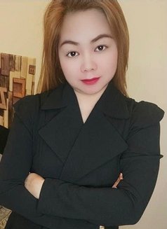 Pia - puta in Dubai Photo 3 of 20