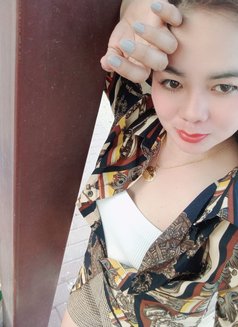 Pia - puta in Dubai Photo 4 of 20