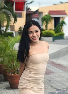 The youngest VERSA PIA - Acompañantes transexual in Al Ain Photo 7 of 9
