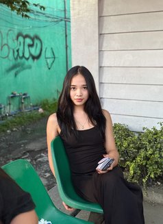 PIA - Male escort in Al Ain Photo 7 of 7