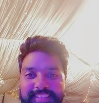 Pie - Male adult performer in Islamabad