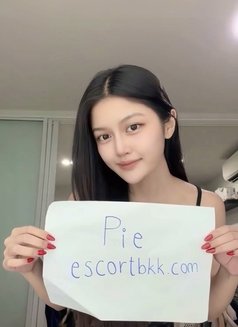 Pie - escort in Bangkok Photo 6 of 20