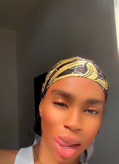 Pretty Pierre - Acompañantes transexual in Lagos, Nigeria Photo 1 of 3
