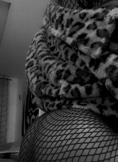 Juicy Vee - Acompañantes transexual in Abuja Photo 2 of 7