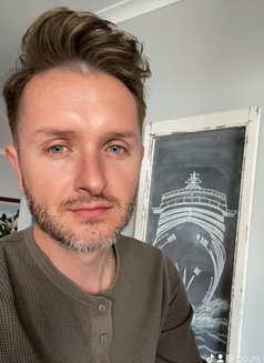 Pieter - masseur in Cape Town Photo 2 of 4