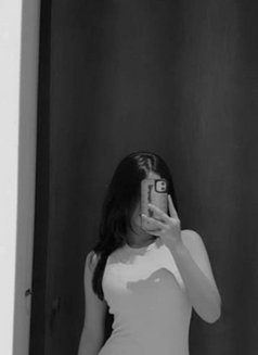 Pihu Ahuja - escort in Pune Photo 2 of 5