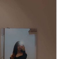 Pihu Ahuja - escort in Pune