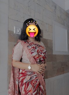 Pihu MR No.1 Exclusive classy anal - escort in Gurgaon Photo 1 of 6