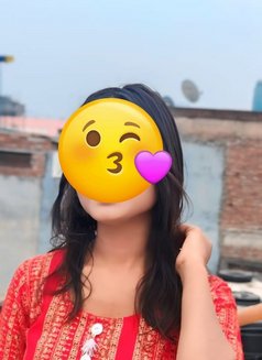 Pihu - escort in Noida Photo 3 of 4