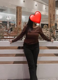 Pihu - puta in Bangalore Photo 3 of 5