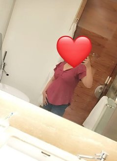 Pihu - escort in Gurgaon Photo 1 of 1