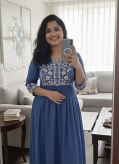 Pihu - puta in Hyderabad Photo 2 of 4