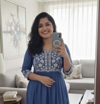 Pihu - escort in Hyderabad Photo 2 of 4