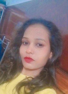 Pihu - escort in New Delhi Photo 3 of 5