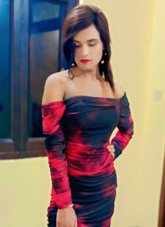 Pihu - escort in New Delhi Photo 3 of 6